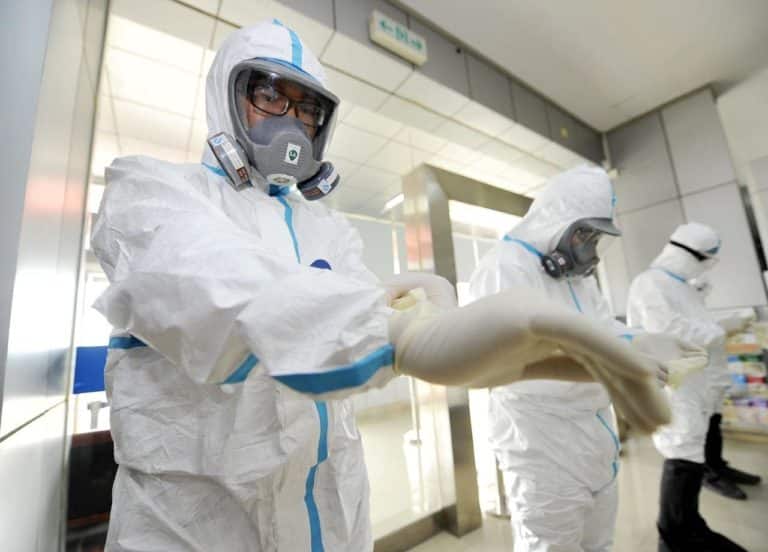 Read more about the article Mengenal Hazmat Suit